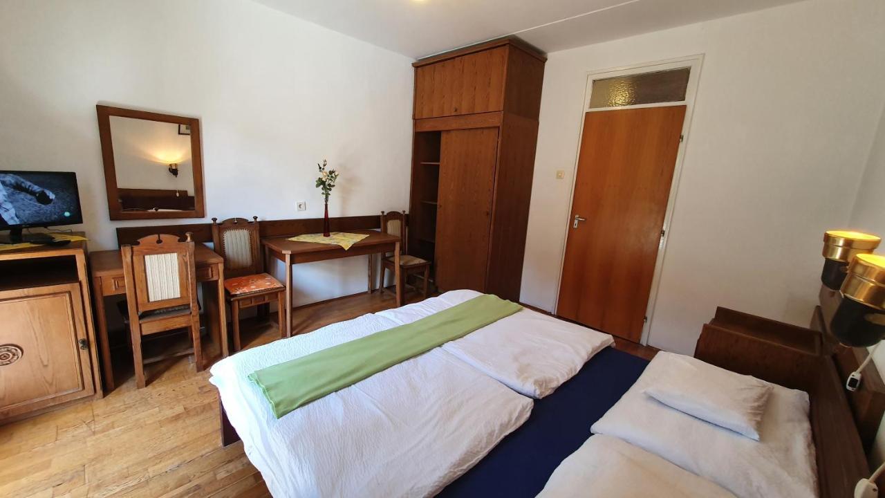 Harmonia Apartmanhaz Balatonlelle Extérieur photo