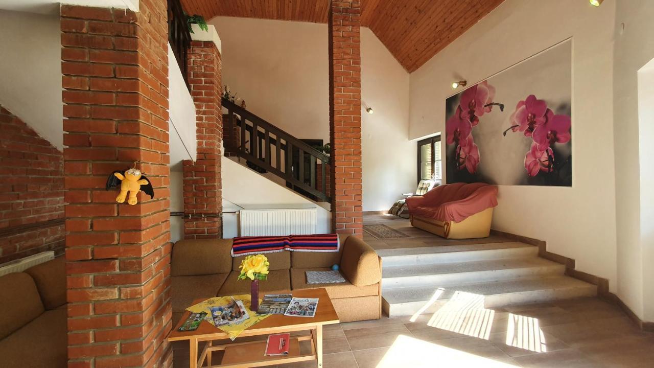 Harmonia Apartmanhaz Balatonlelle Extérieur photo