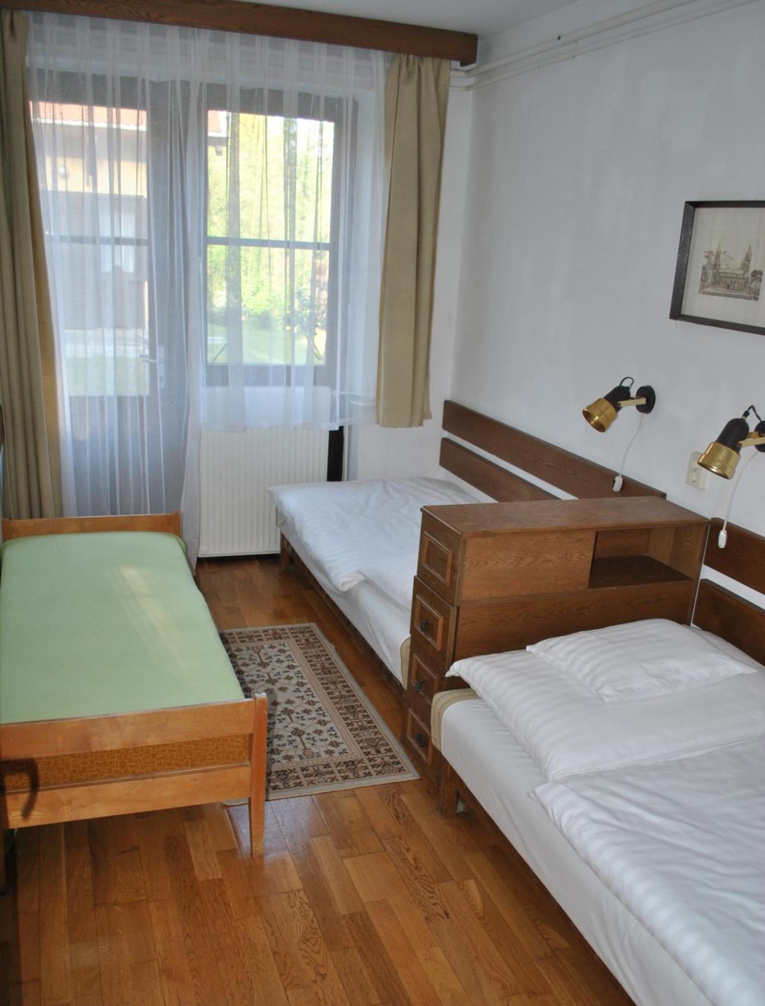 Harmonia Apartmanhaz Balatonlelle Chambre photo